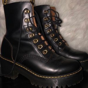 Dr. Martens Leona Boots